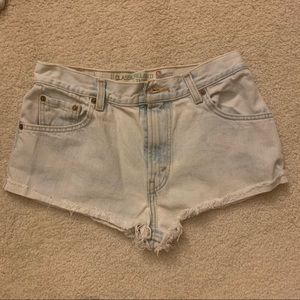 Vintage Levi 550 denim shorts
